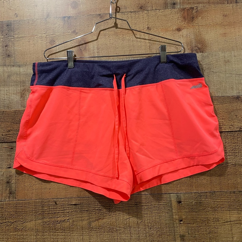 Avia Coral and denim blue Women's Athletic Shorts Size 2XL (Size 20)
